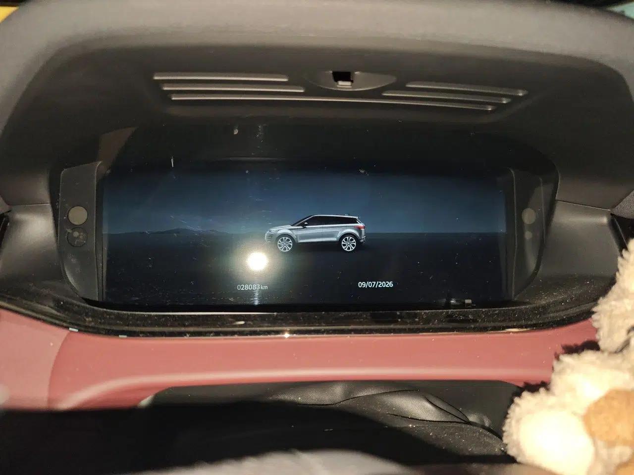 Land Rover Range Evoque 2023 Aurora L 249 PS Luxury Edition — миниатюра 11