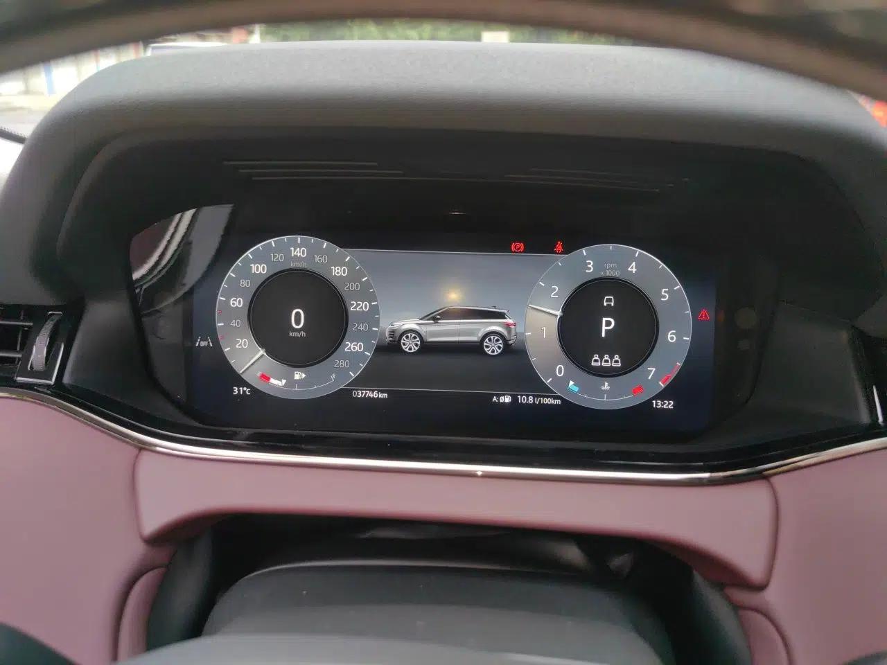 Land Rover Range Evoque 2024 Aurora L 249 PS Prestige Light-Chasing Edition — миниатюра 11