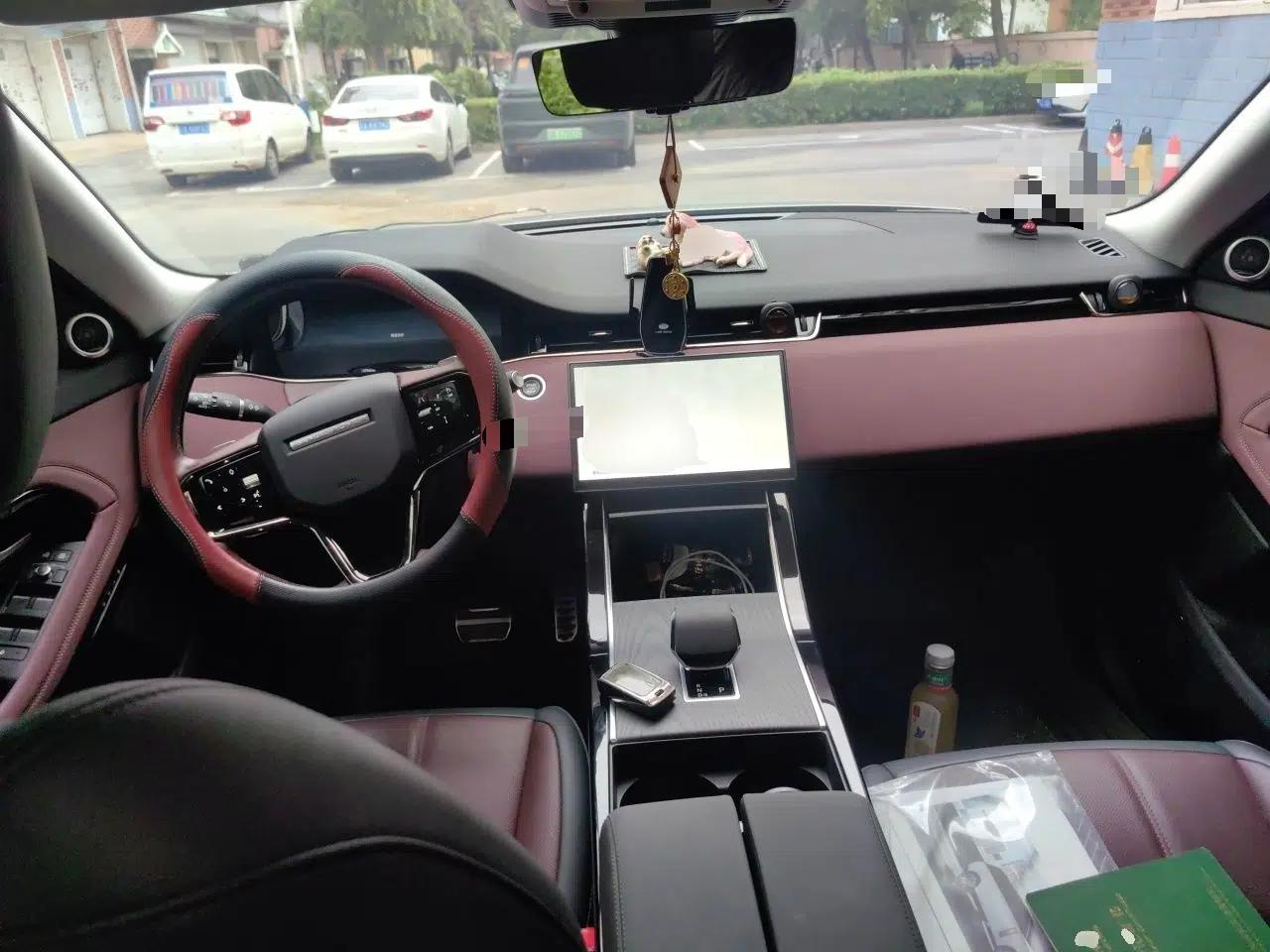 Land Rover Range Evoque 2024 Aurora L 249 PS Prestige Light-Chasing Edition — миниатюра 9
