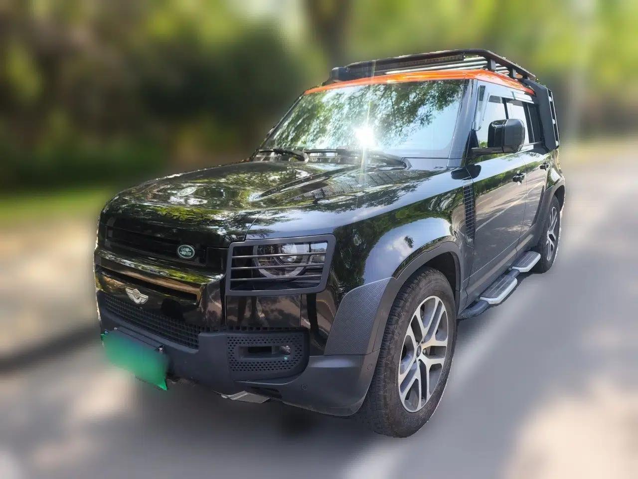 Land Rover Defender 2023 Facelift 110 3.0T P400 Dark Edition — миниатюра 1