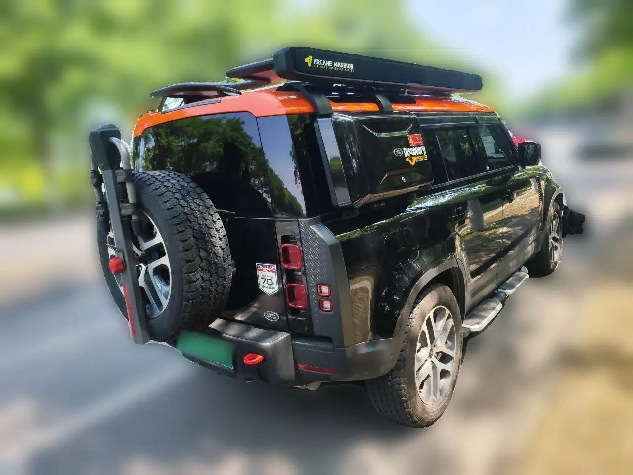 Land Rover Defender 2023 Facelift 110 3.0T P400 Dark Edition — миниатюра 6