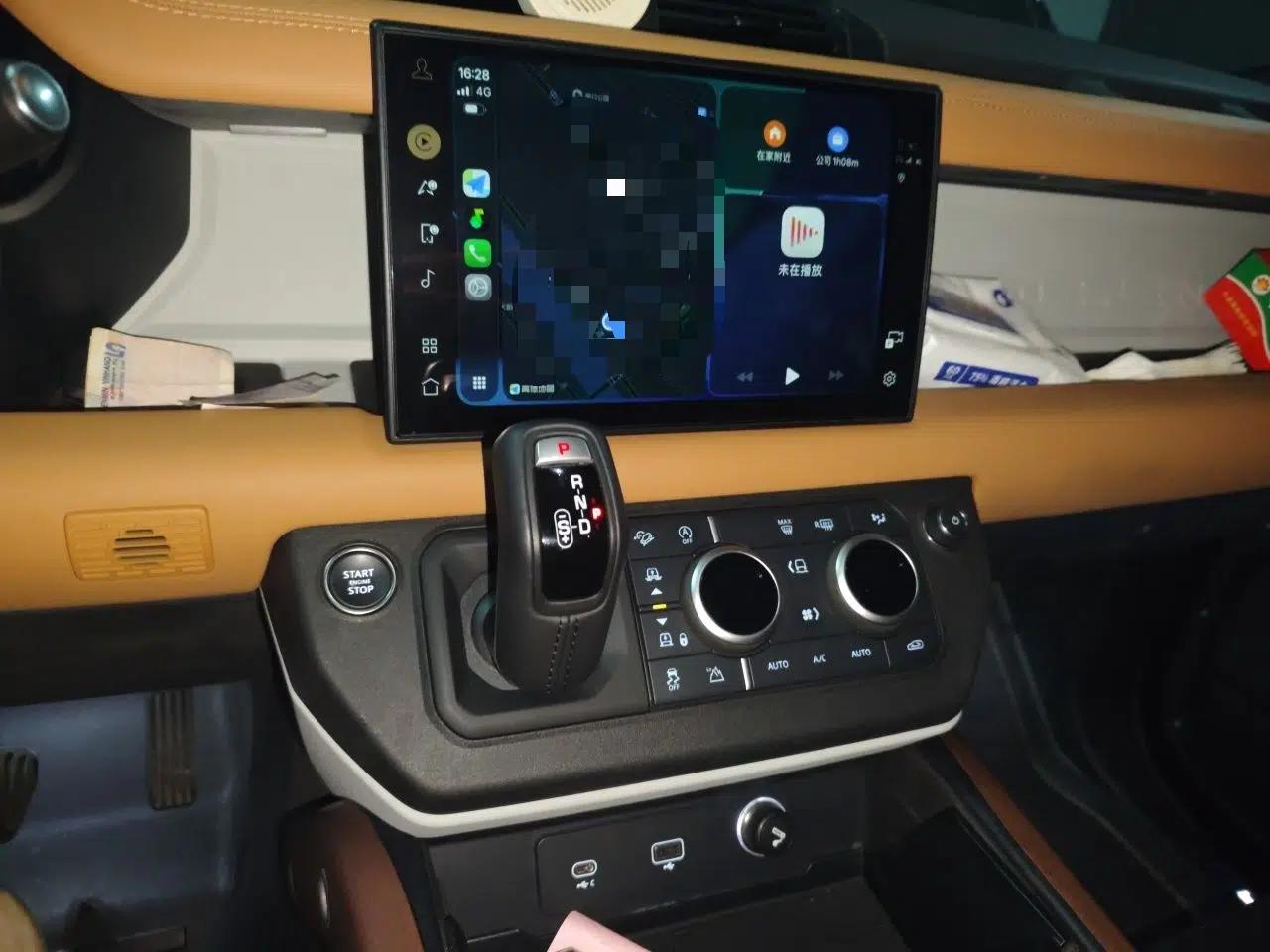 Land Rover Defender 2024 110 3.0T P400 X-DYNAMIC HSE — миниатюра 13