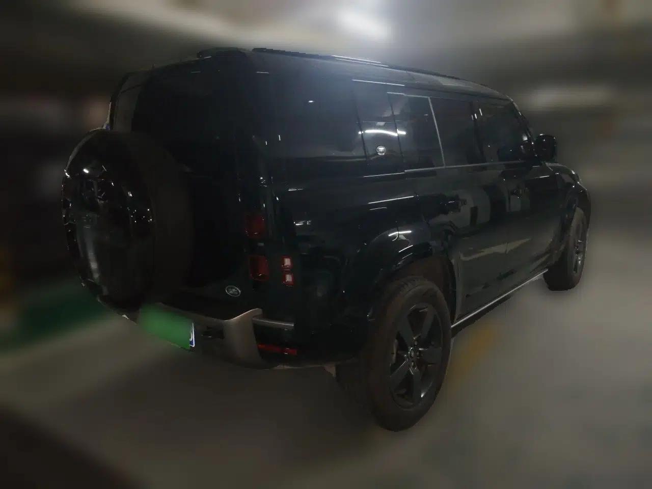 Land Rover Defender 2024 110 3.0T P400 X-DYNAMIC HSE — миниатюра 6