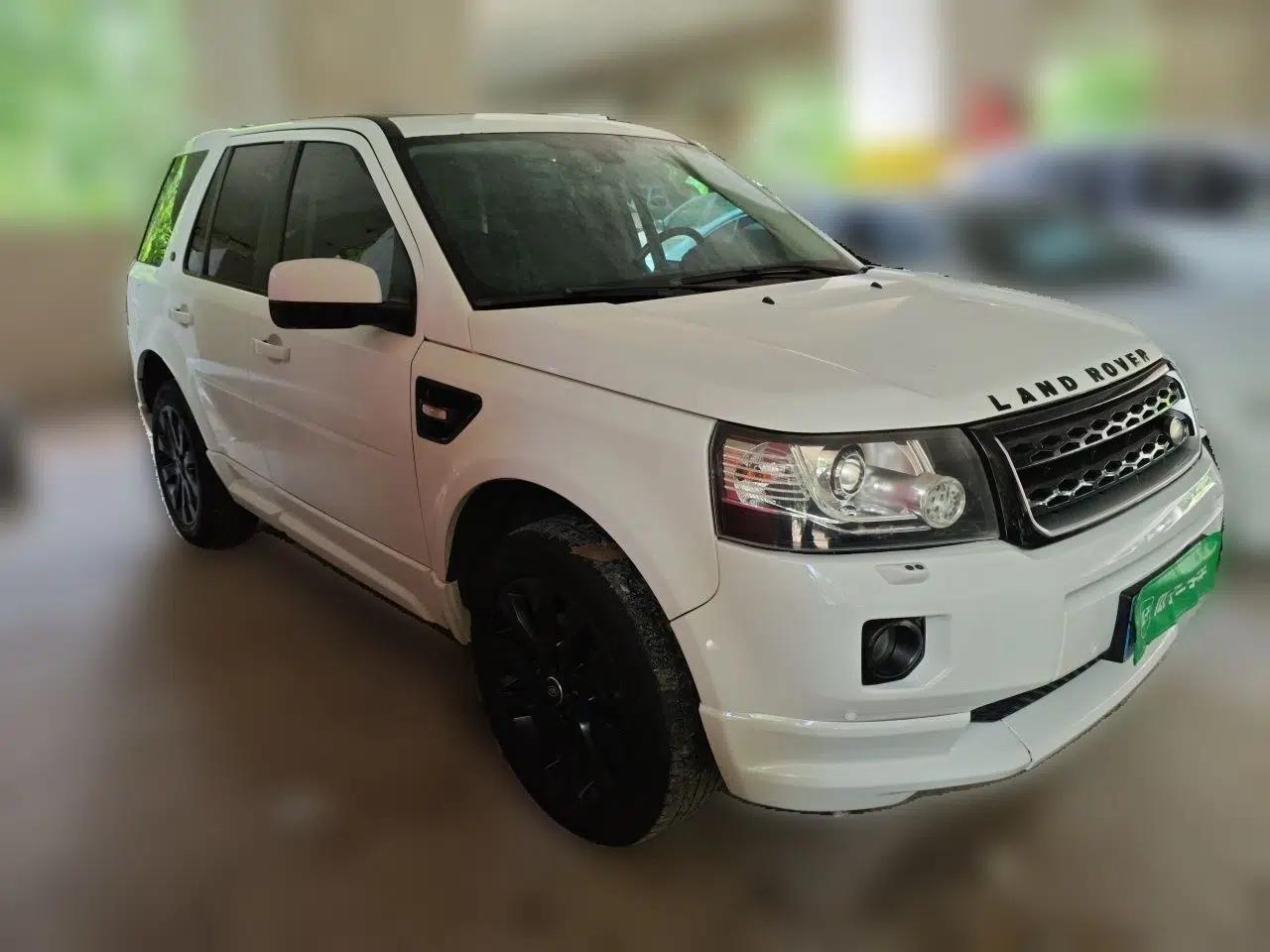 Land Rover Freelander 2 2015 2.0T Si4 HSE Luxury Collector's Edition — миниатюра 3