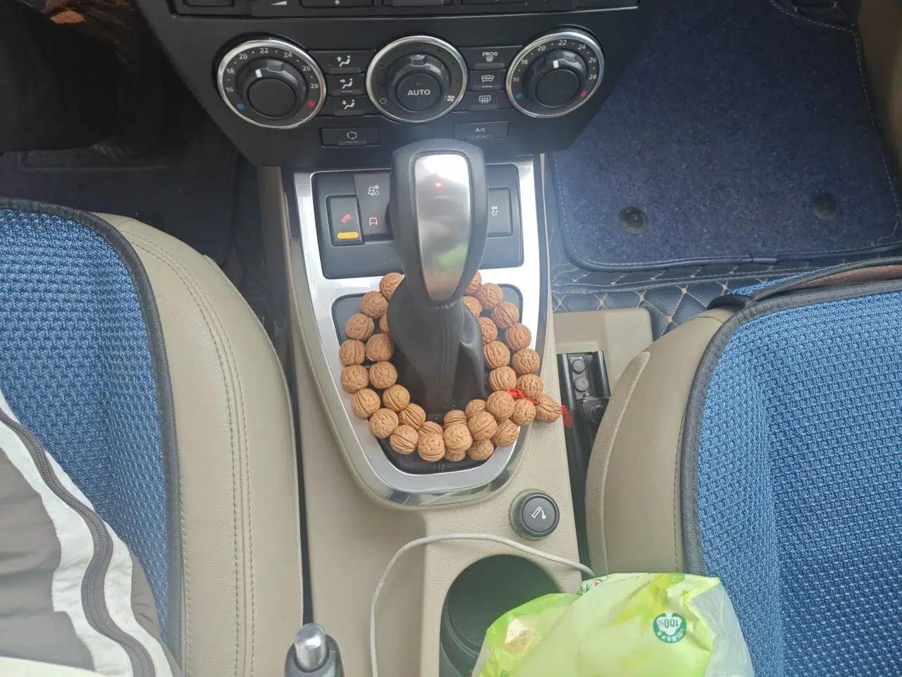 Land Rover Freelander 2 2012 2.0T Si4 SE Gasoline Version — миниатюра 14