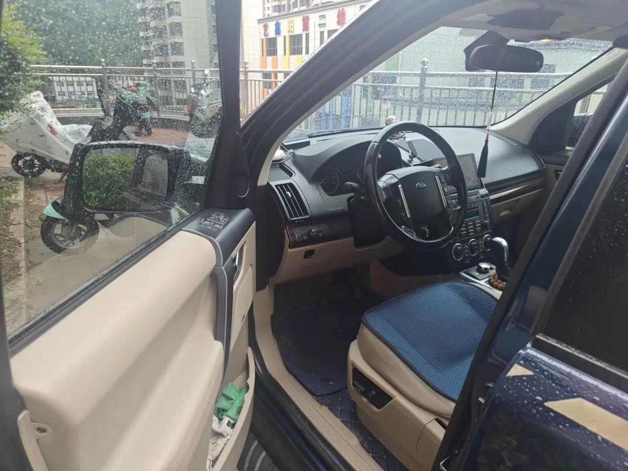 Land Rover Freelander 2 2012 2.0T Si4 SE Gasoline Version — миниатюра 16