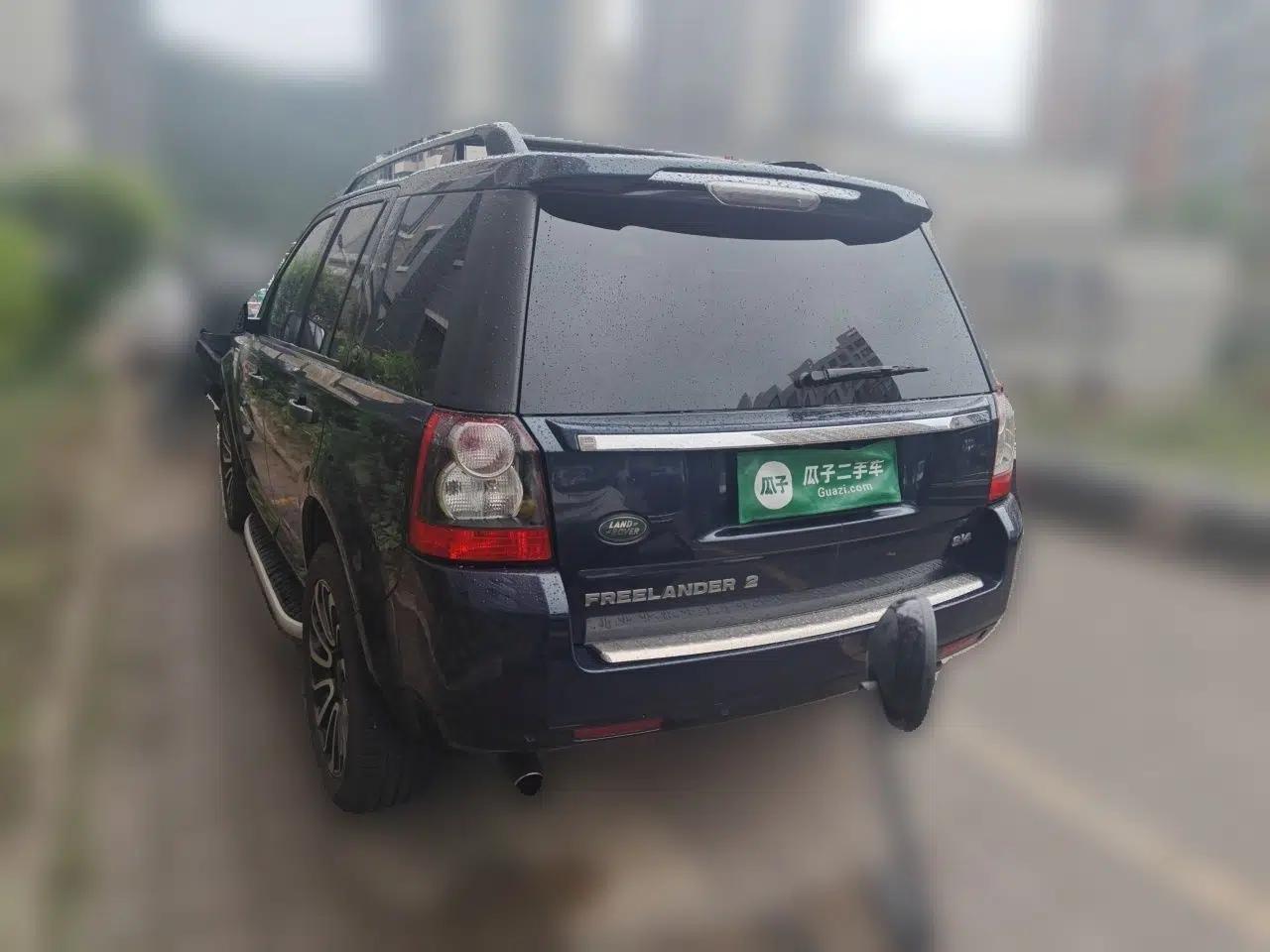 Land Rover Freelander 2 2012 2.0T Si4 SE Gasoline Version — миниатюра 4