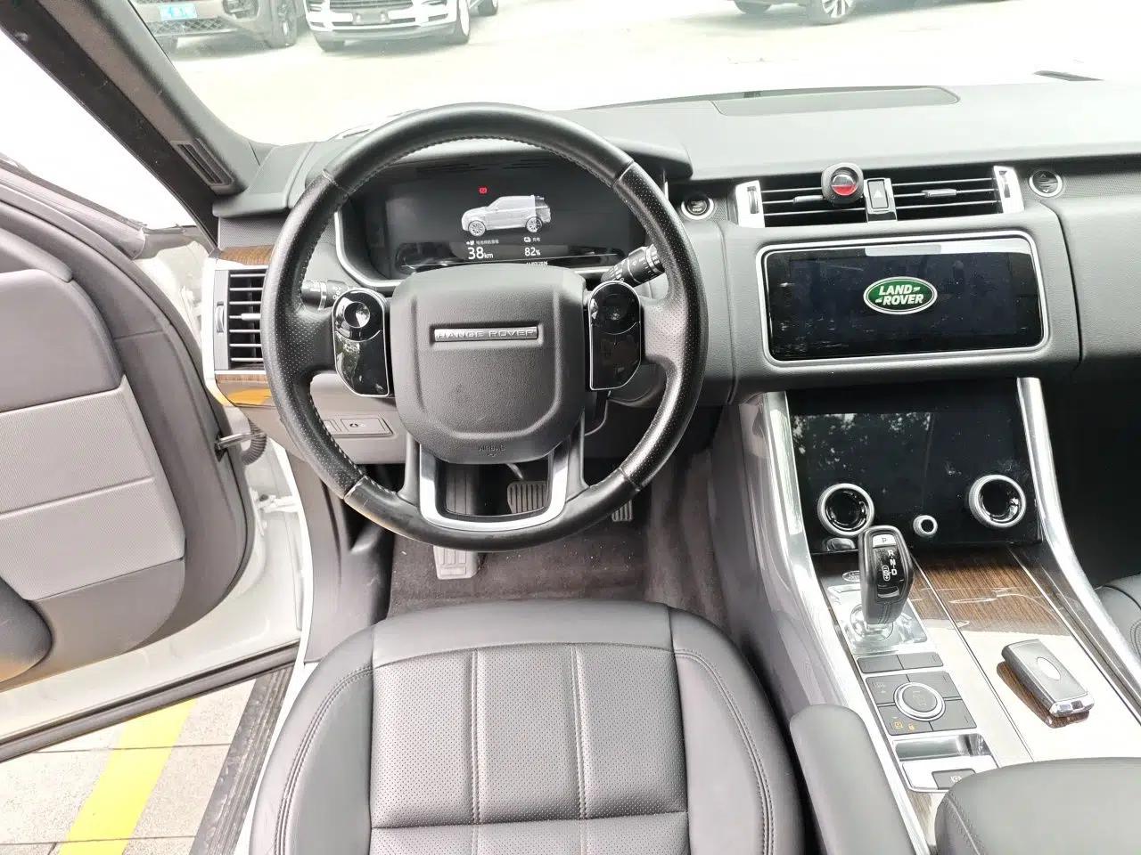 Land Rover Range SportNew Energy 2019 P400e HSE — миниатюра 10