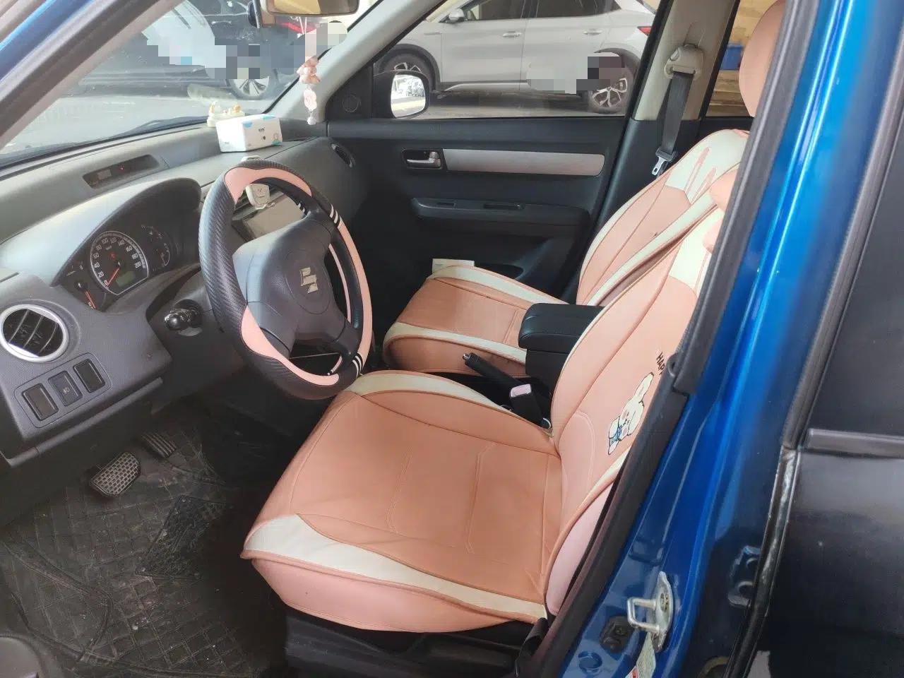Suzuki Swift 2011 1.5L Automatic Fashion Edition — миниатюра 15