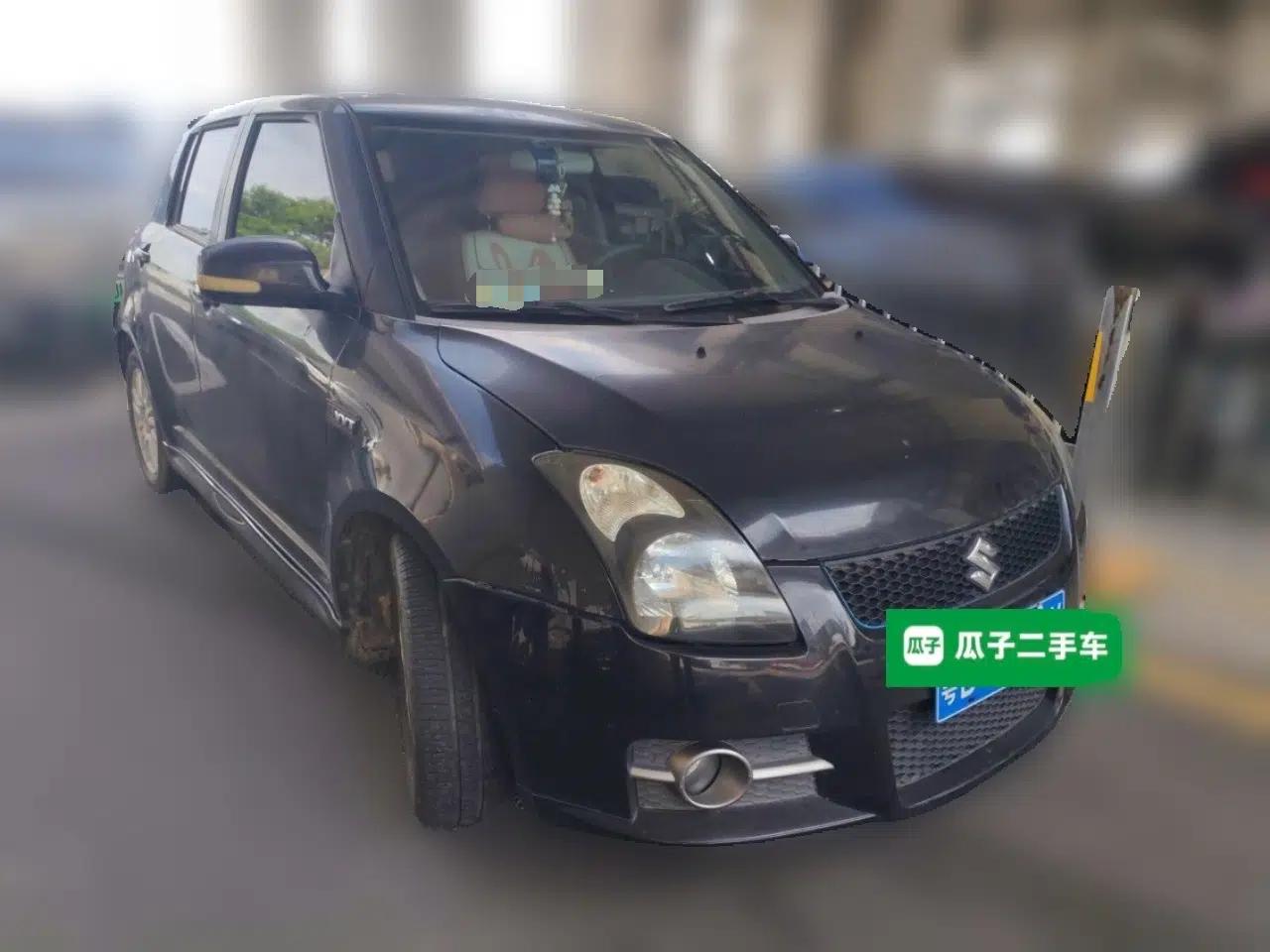 Suzuki Swift 2011 1.5L Automatic Fashion Edition — миниатюра 3