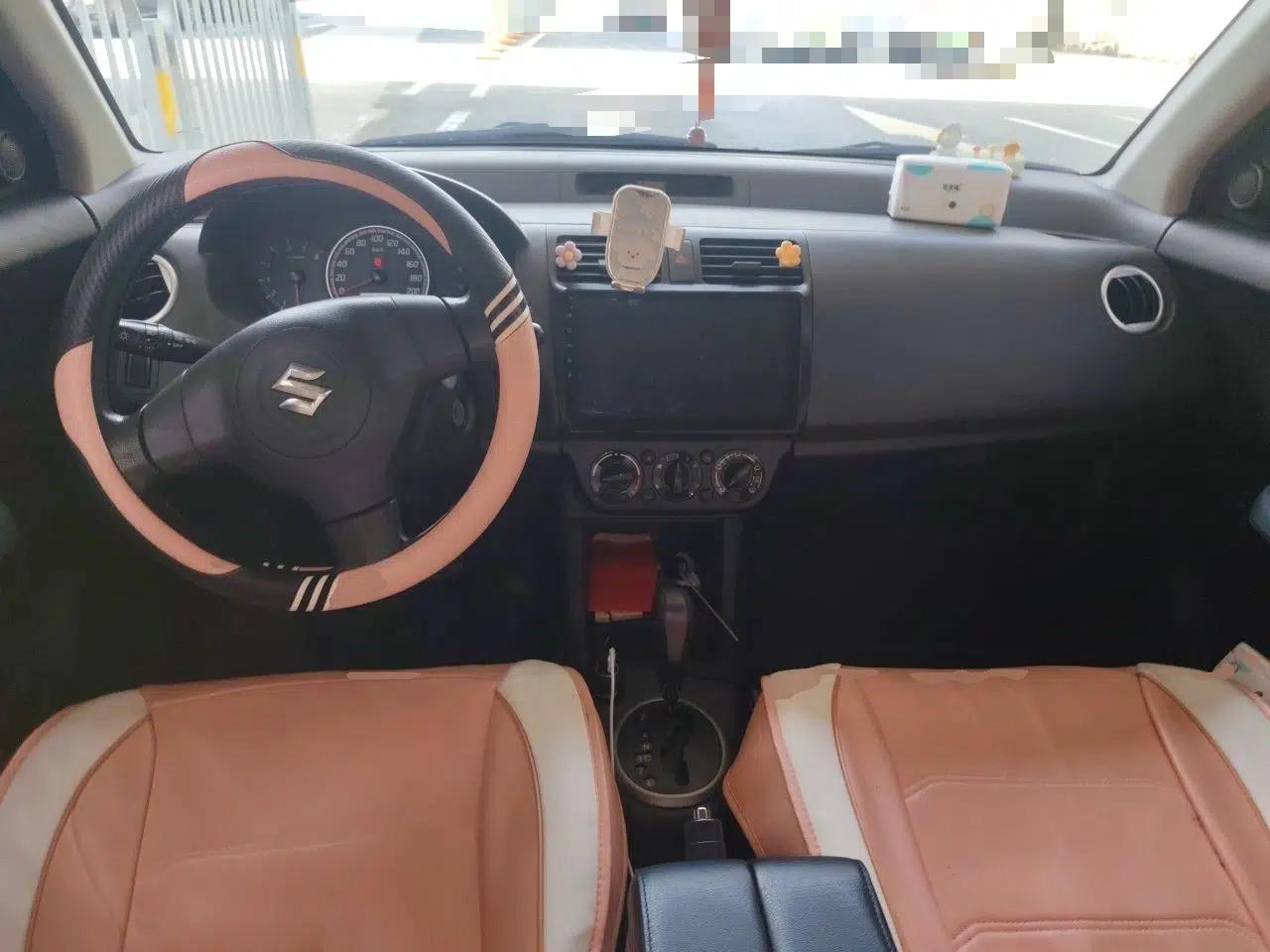 Suzuki Swift 2011 1.5L Automatic Fashion Edition — миниатюра 9