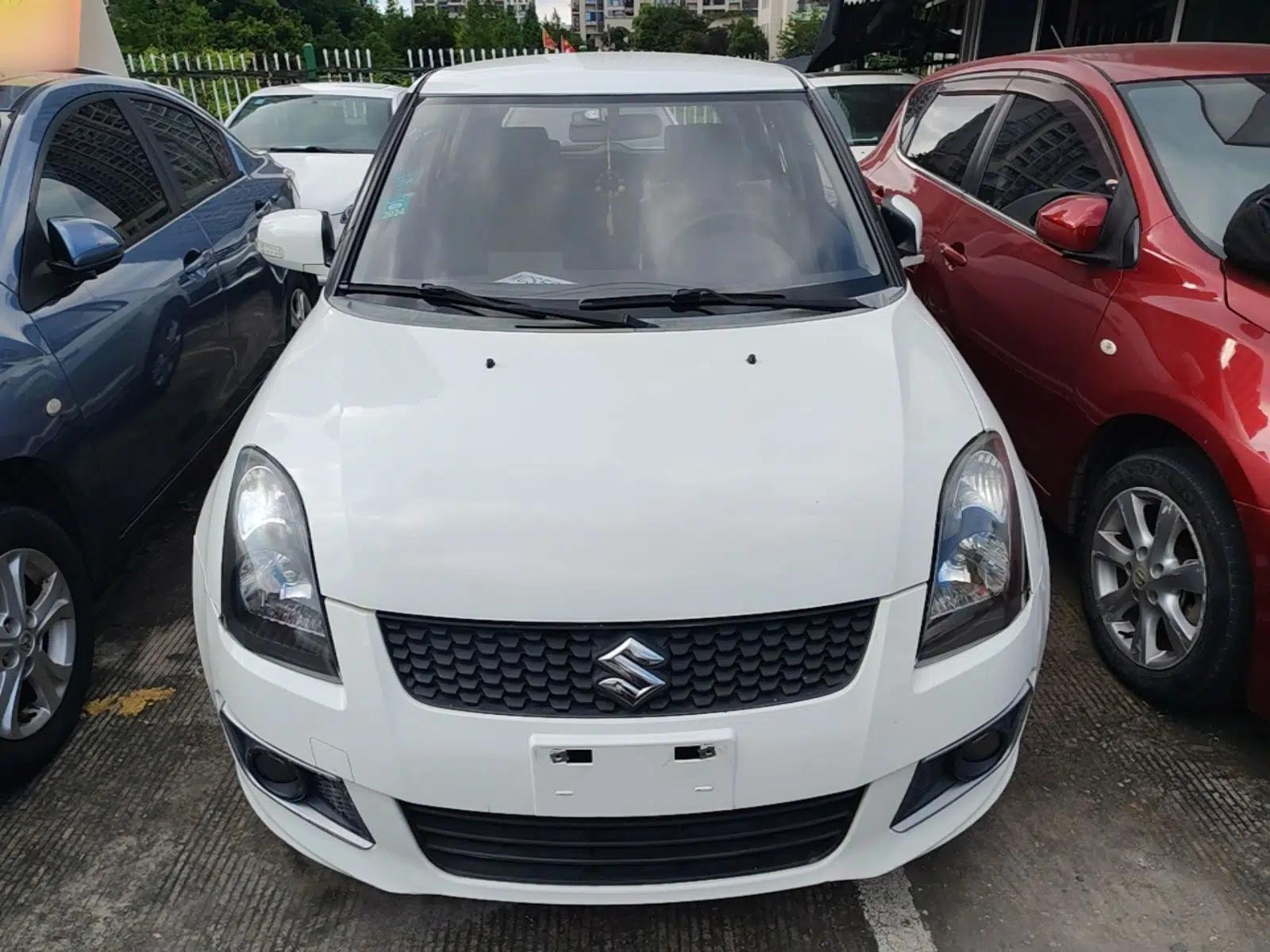 Suzuki Swift 2013 1.5L Manual Standard Edition — миниатюра 2