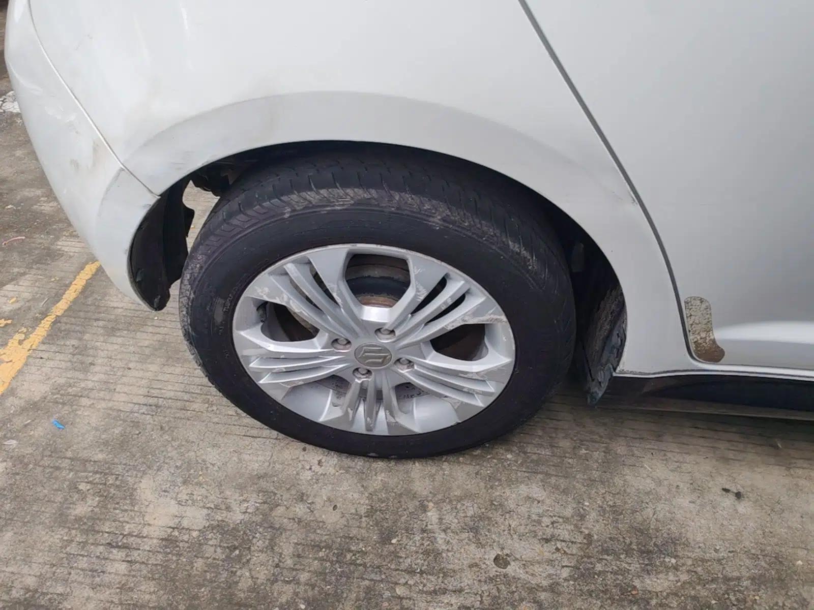 Suzuki Swift 2013 1.5L Manual Standard Edition — миниатюра 11