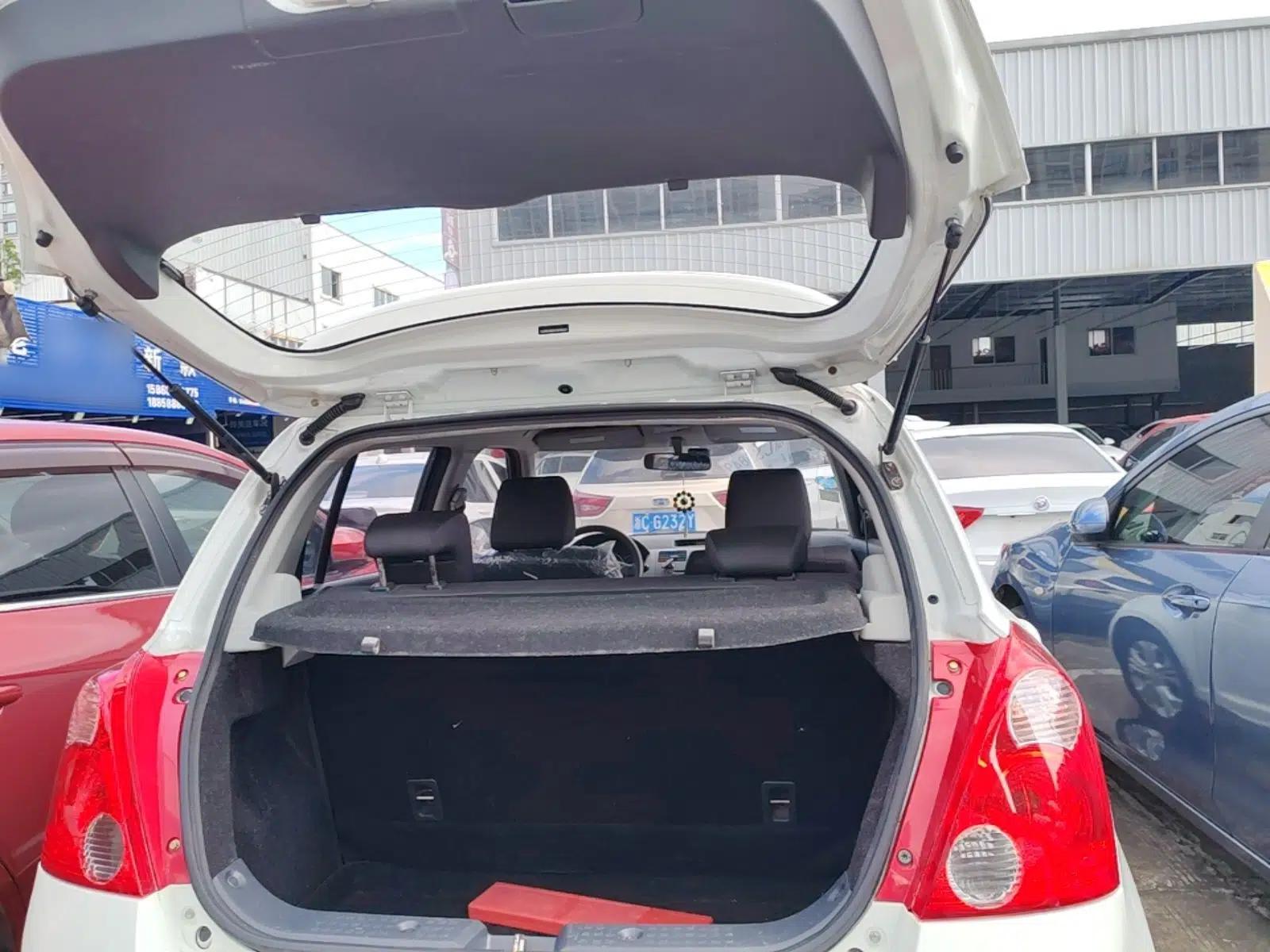 Suzuki Swift 2013 1.5L Manual Standard Edition — миниатюра 22