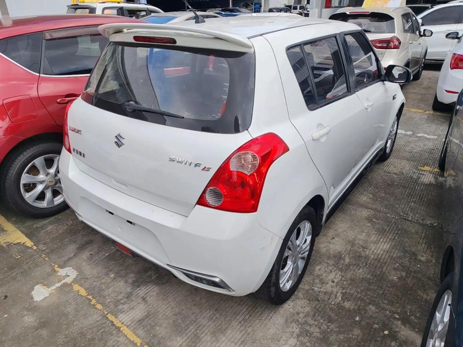 Suzuki Swift 2013 1.5L Manual Standard Edition — миниатюра 6