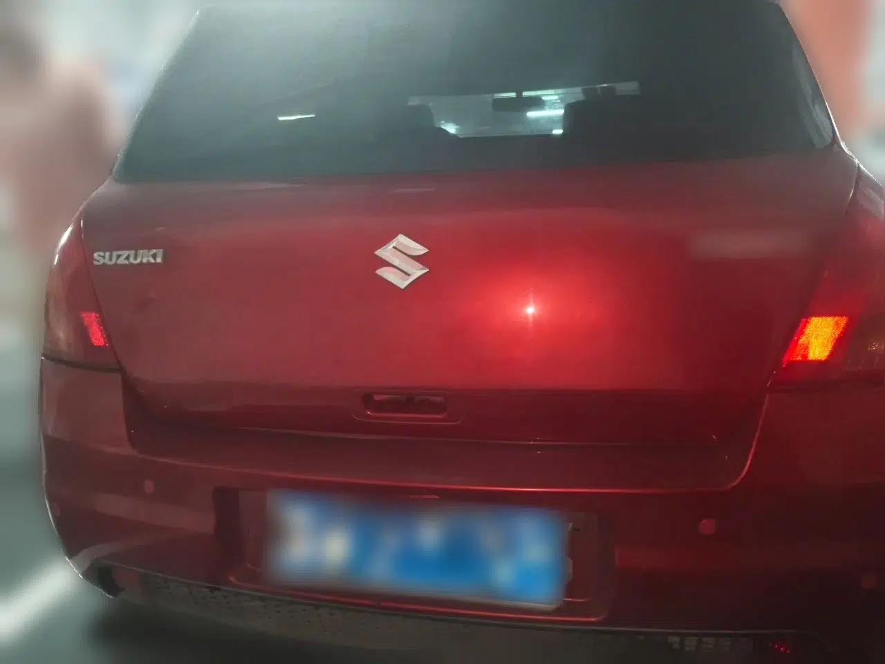 Suzuki Swift 2013 1.3L Manual Value Edition — миниатюра 5