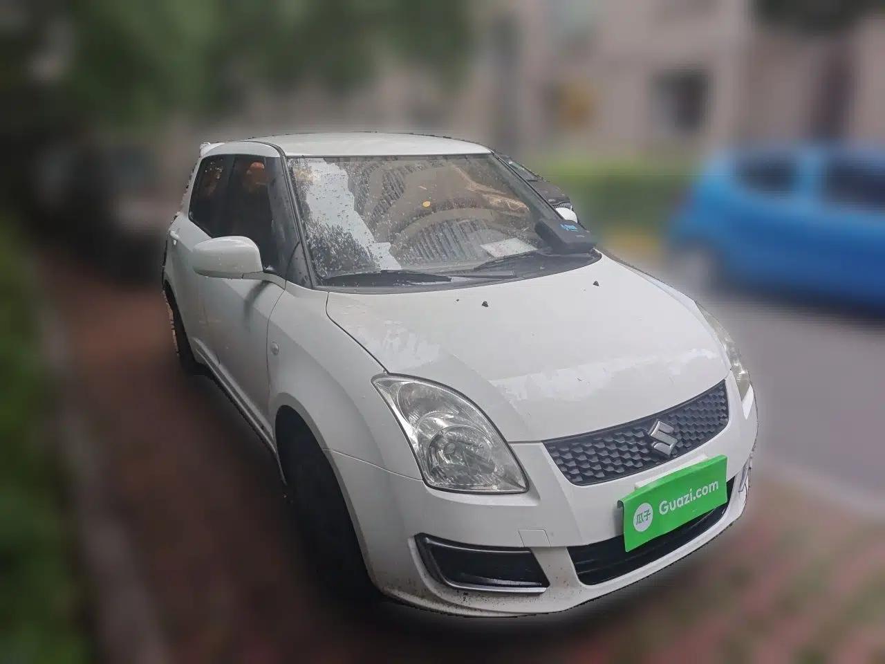 Suzuki Swift 2014 1.3L Manual Standard Edition — миниатюра 3