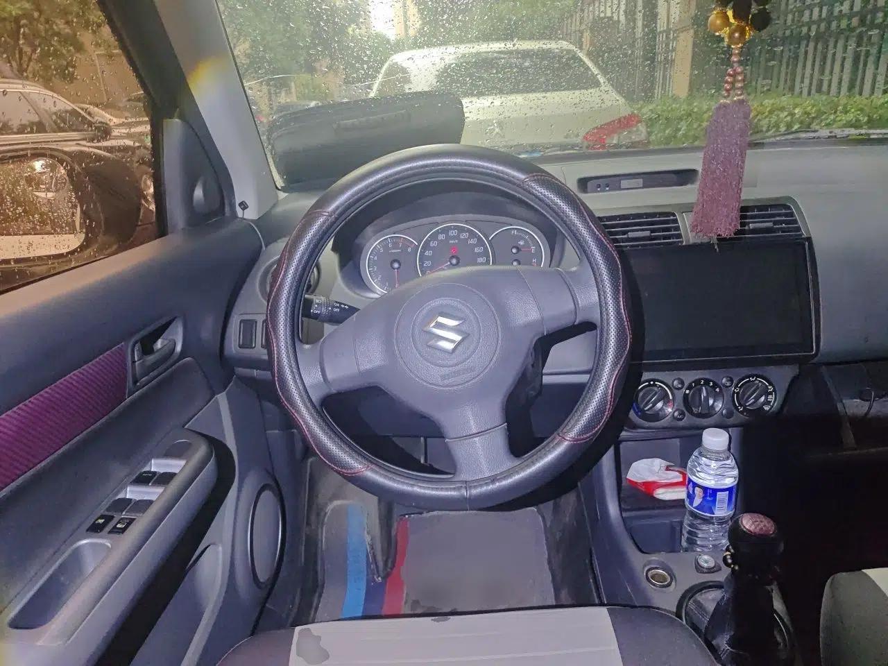 Suzuki Swift 2014 1.3L Manual Standard Edition — миниатюра 10
