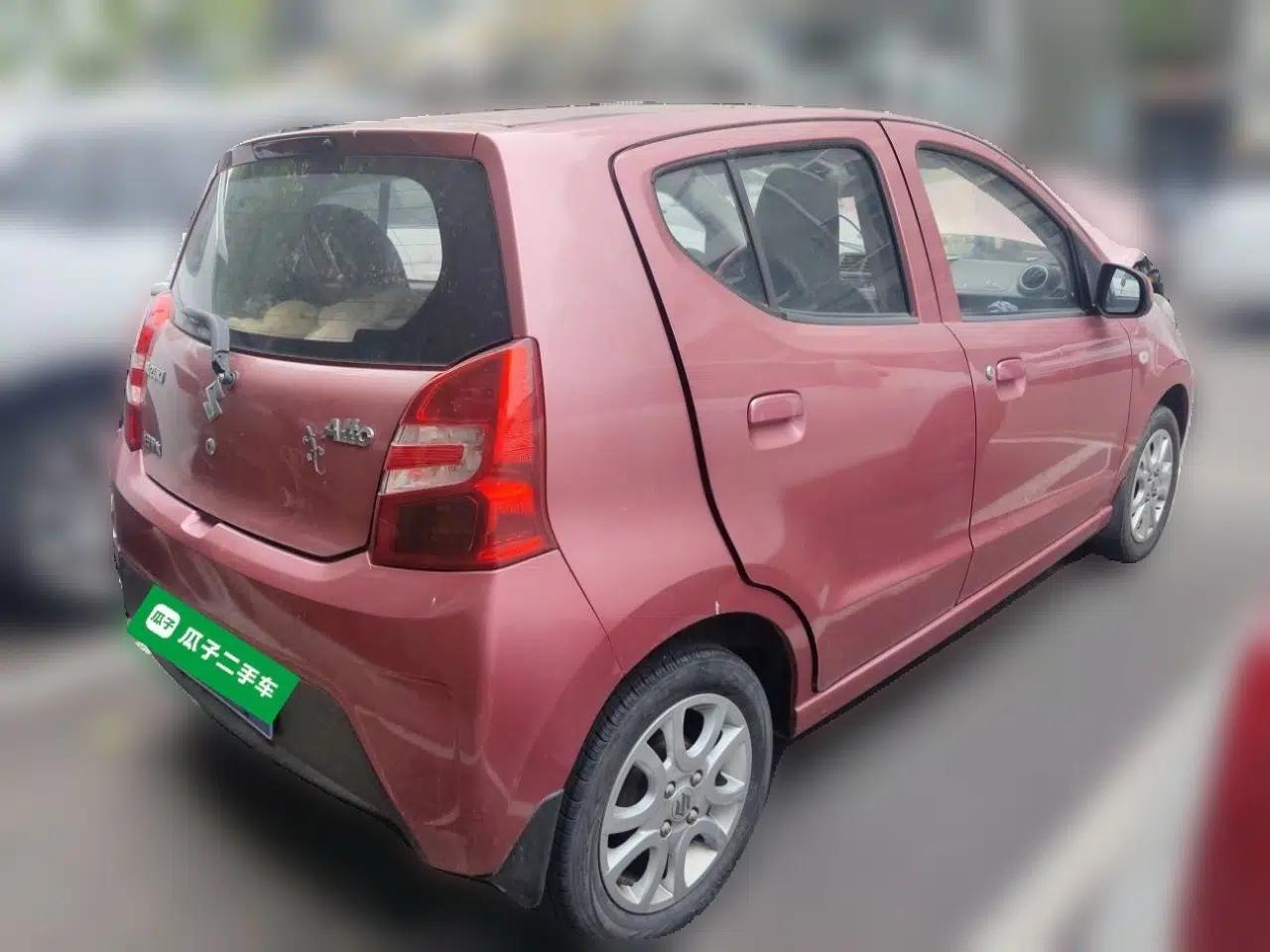 Suzuki Alto 2013 1.0L Manual Luxury Model — миниатюра 6