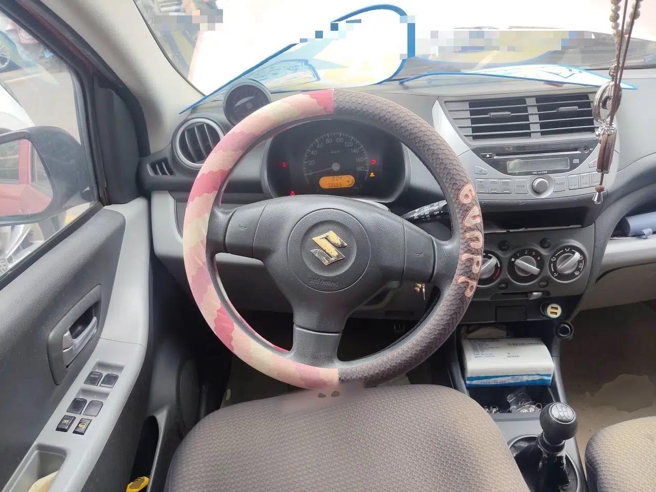 Suzuki Alto 2013 1.0L Manual Luxury Model — миниатюра 10
