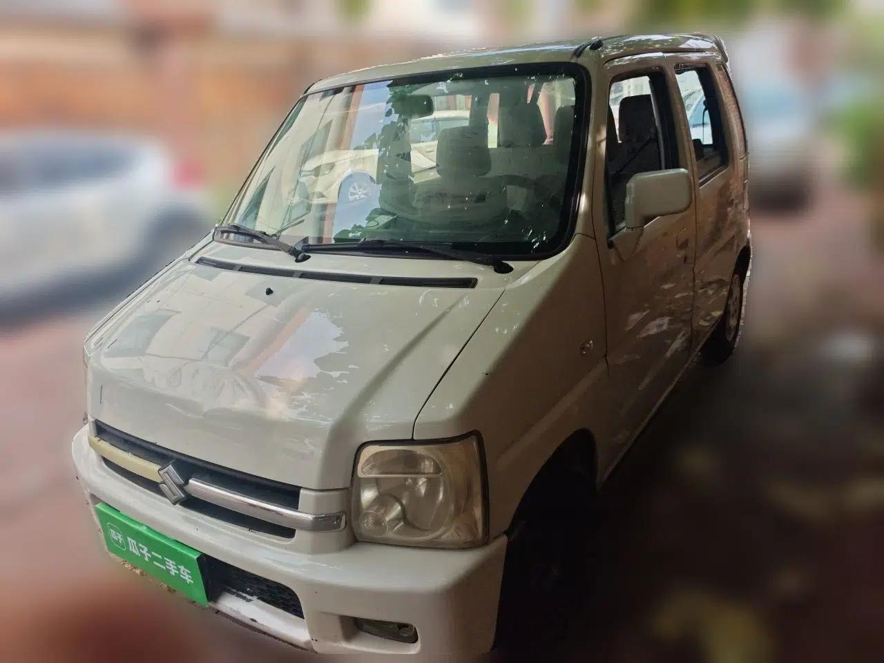 Suzuki Wagon R 2016 1.4L Manual Value Model — миниатюра 1