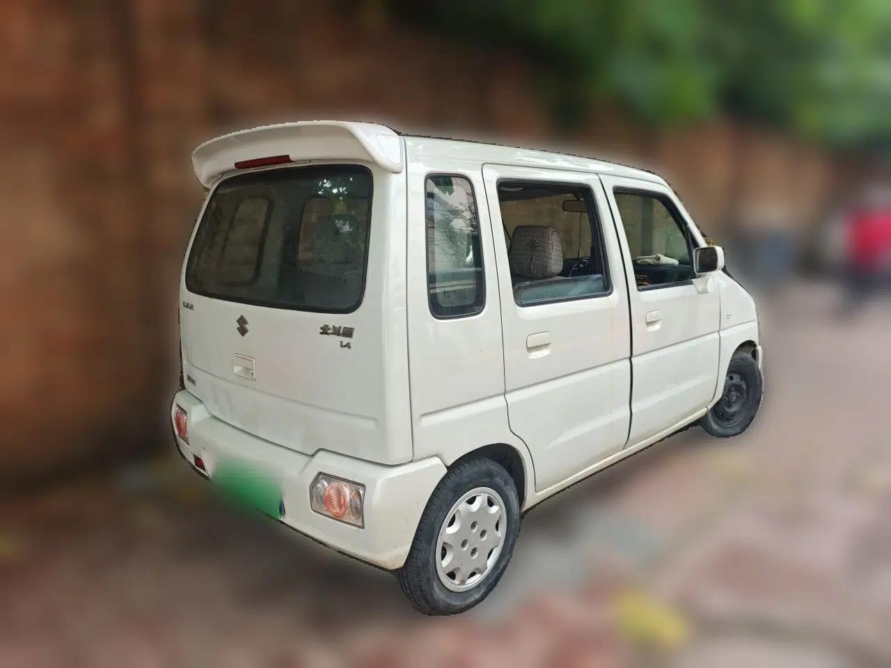 Suzuki Wagon R 2016 1.4L Manual Value Model — миниатюра 6