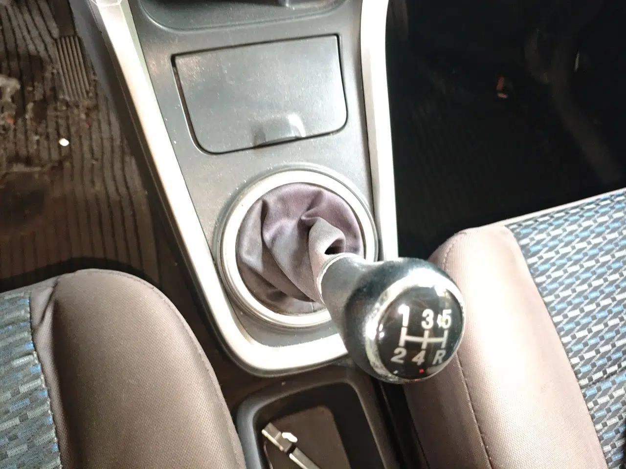 Suzuki Wagon R X5 2015 1.4L Flagship Model China V Standard — миниатюра 14