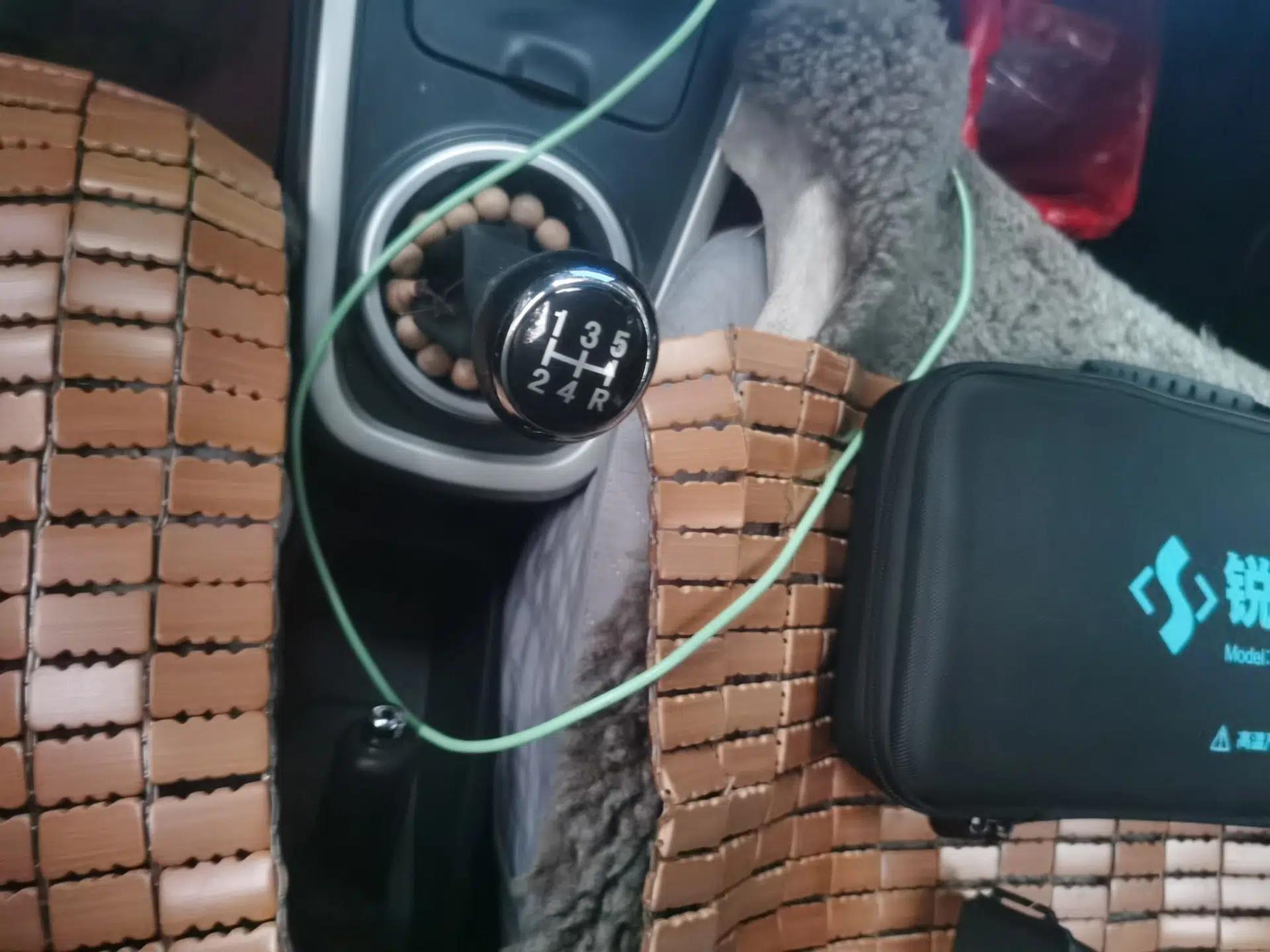 Suzuki Wagon R X5 2016 1.4L Entry Model China V Standard — миниатюра 14