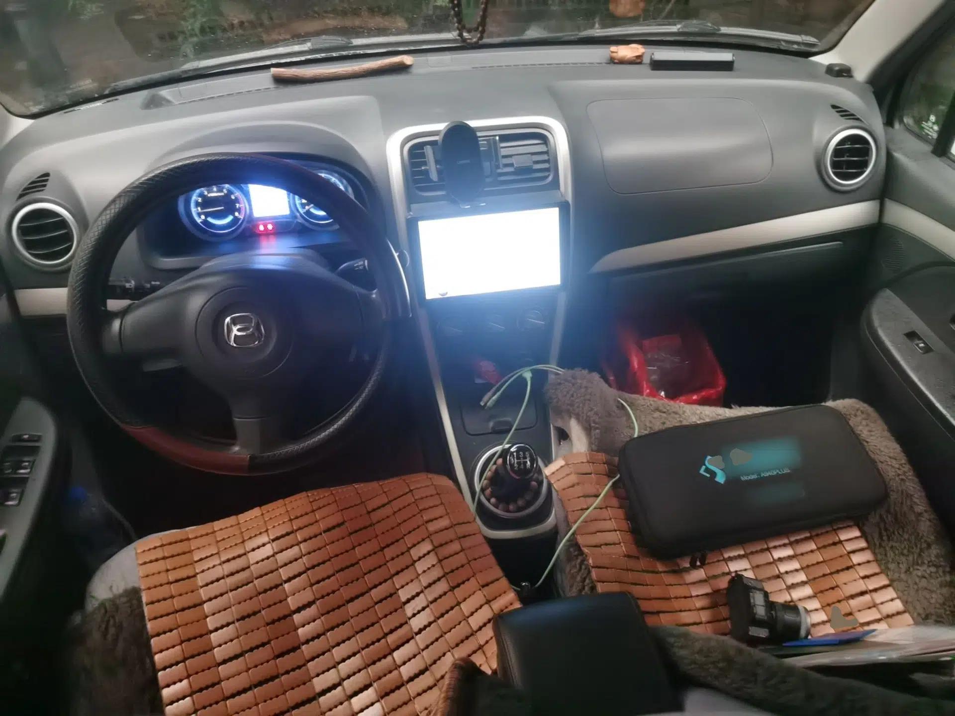 Suzuki Wagon R X5 2016 1.4L Entry Model China V Standard — миниатюра 9