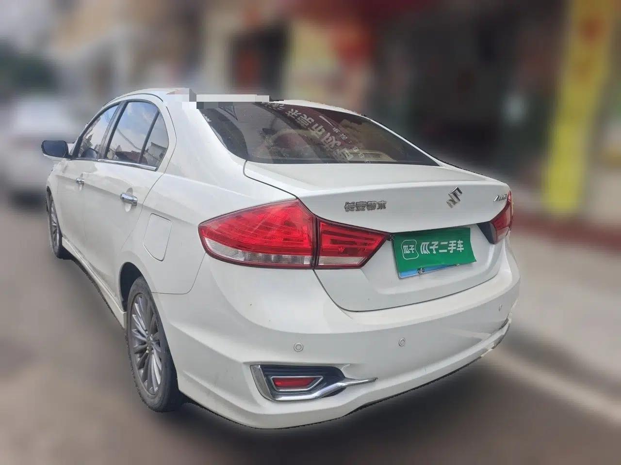 Suzuki Alivio 2015 1.6L Automatic Enjoyment Model — миниатюра 4