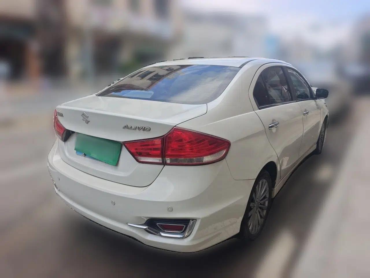 Suzuki Alivio 2015 1.6L Automatic Enjoyment Model — миниатюра 6