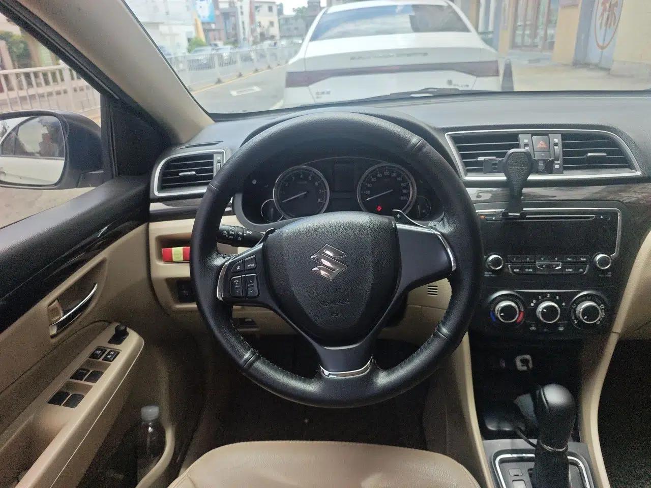Suzuki Alivio 2015 1.6L Automatic Enjoyment Model — миниатюра 10