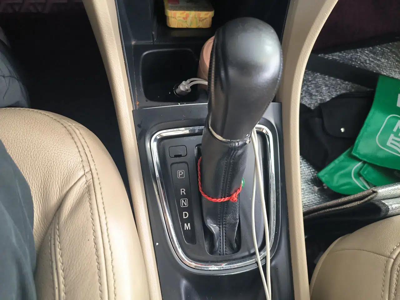 Suzuki Alivio 2015 1.6L Automatic Enjoyment Model — миниатюра 14
