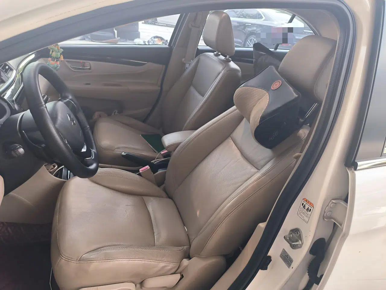 Suzuki Alivio 2015 1.6L Automatic Enjoyment Model — миниатюра 15