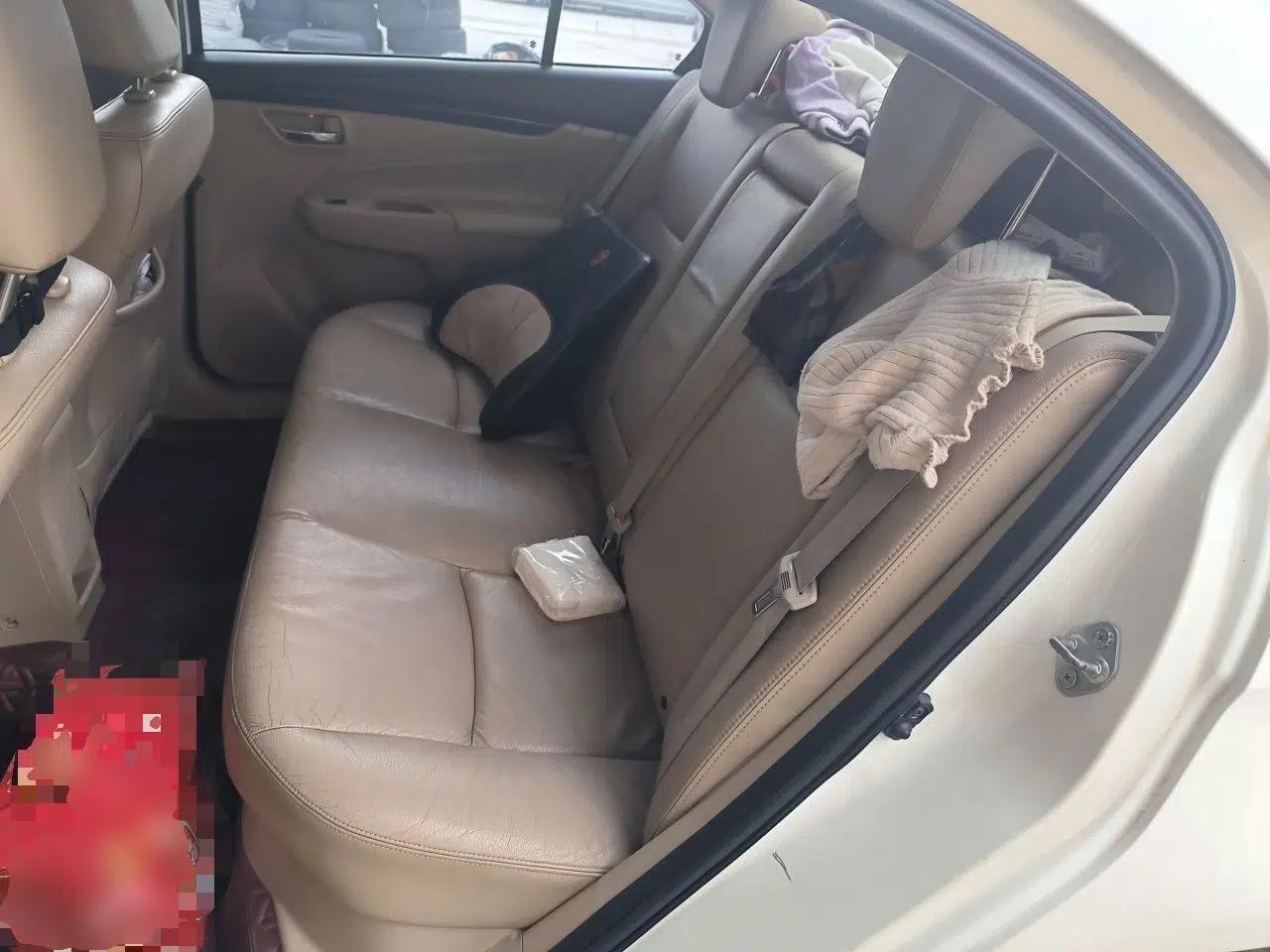 Suzuki Alivio 2015 1.6L Automatic Enjoyment Model — миниатюра 17