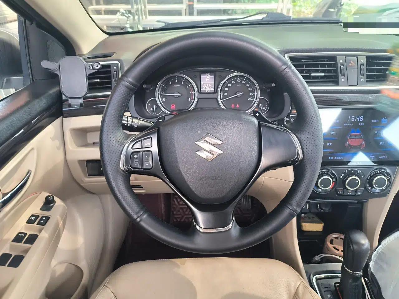 Suzuki Alivio 2015 1.6L Automatic Enjoyment Model — миниатюра 10
