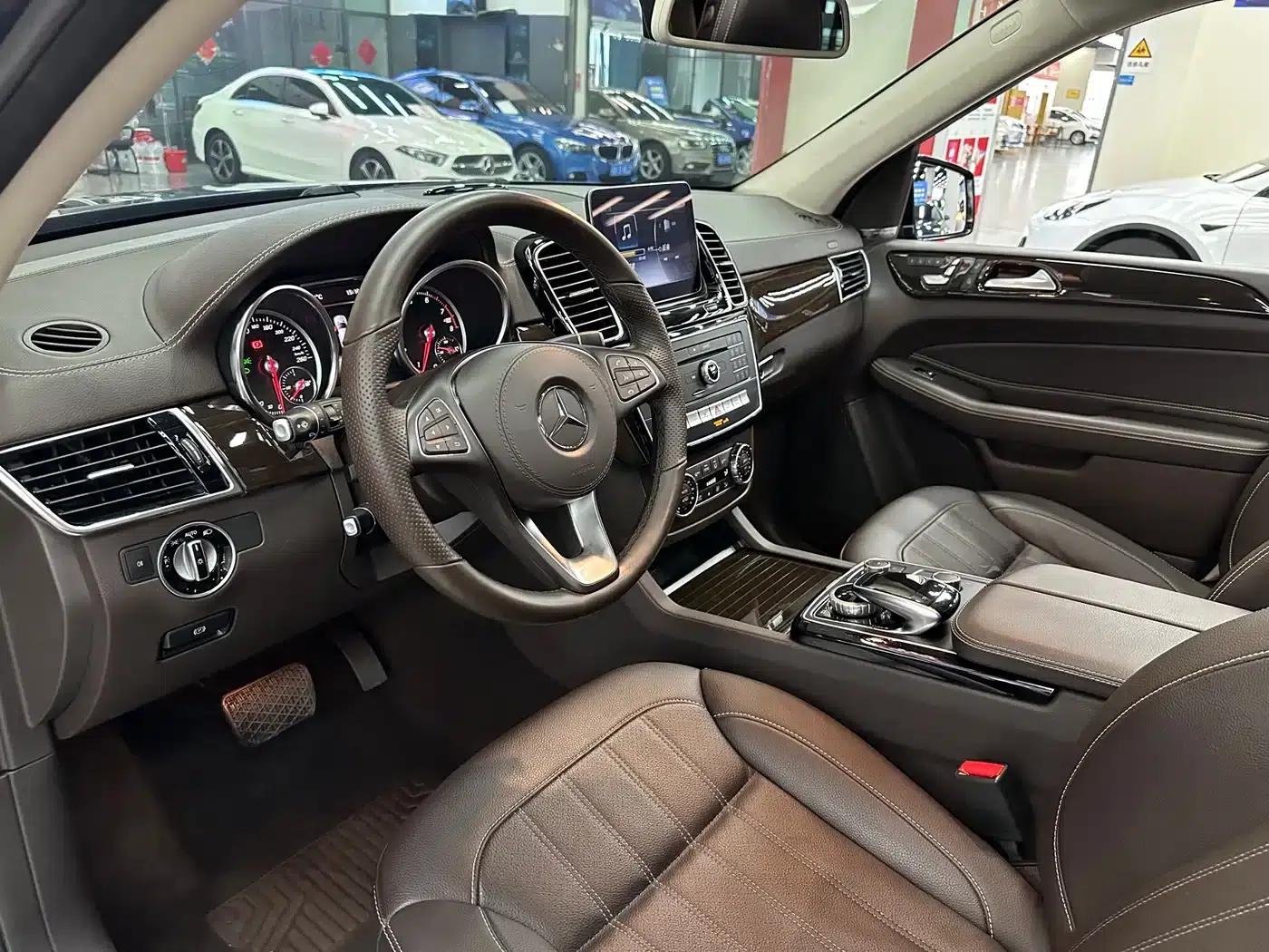 2019 Mercedes-Benz GLS 400 4MATIC Dynamic Edition — миниатюра 14