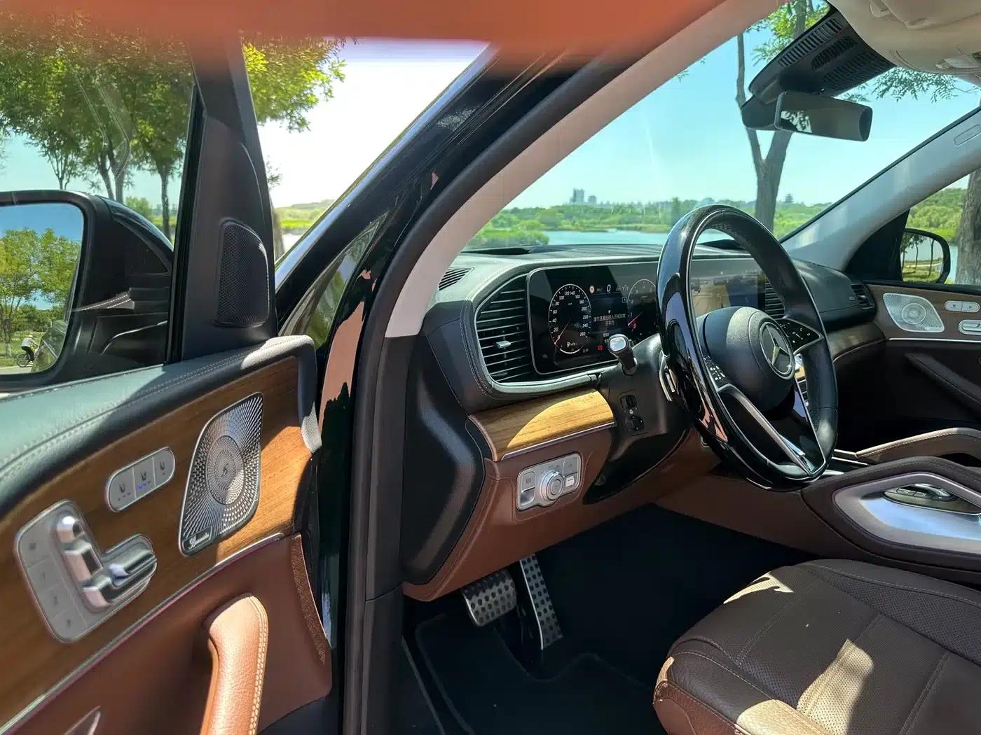 2024 Mercedes-Benz GLS 450 4MATIC Luxury — миниатюра 5