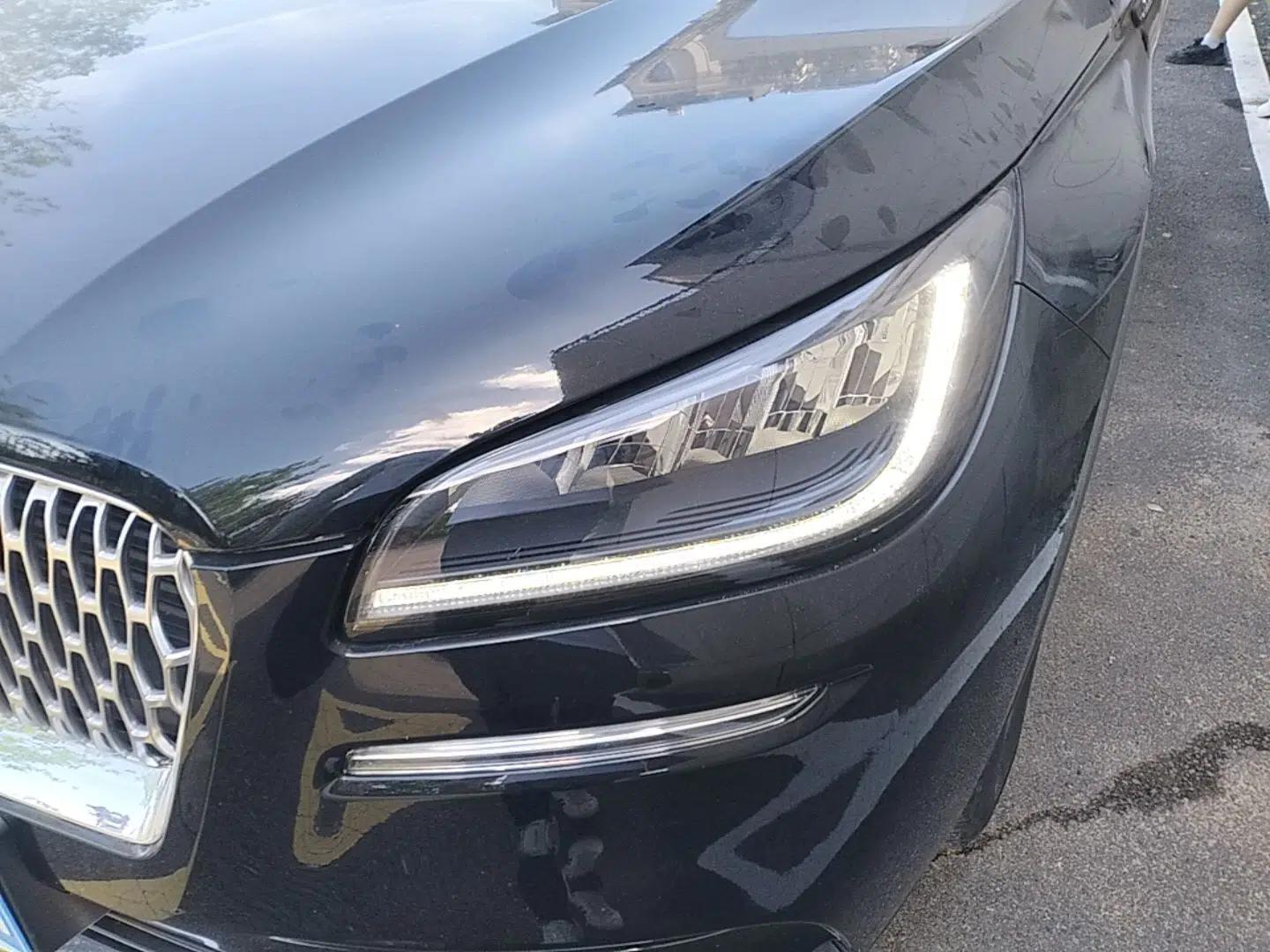 Lincoln Corsair 2021 2.0T Two-Wheel Drive Deluxe Edition — миниатюра 8