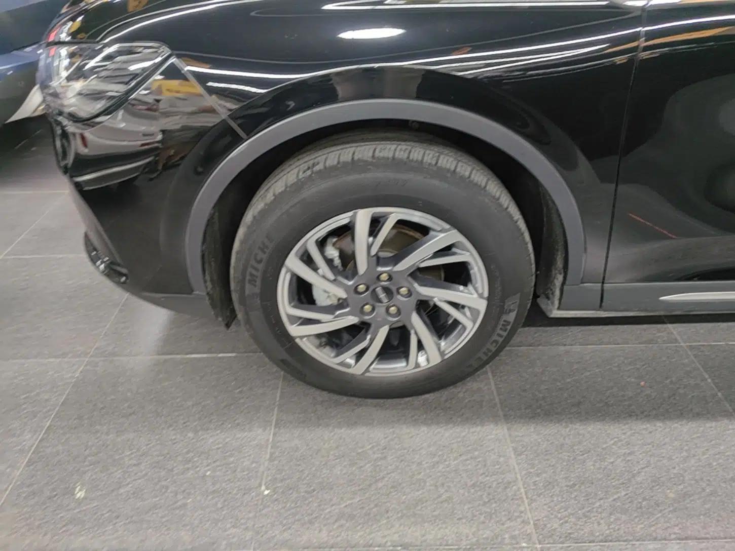 Lincoln Corsair 2024 2.0T Two-Wheel Drive Deluxe Edition — миниатюра 10