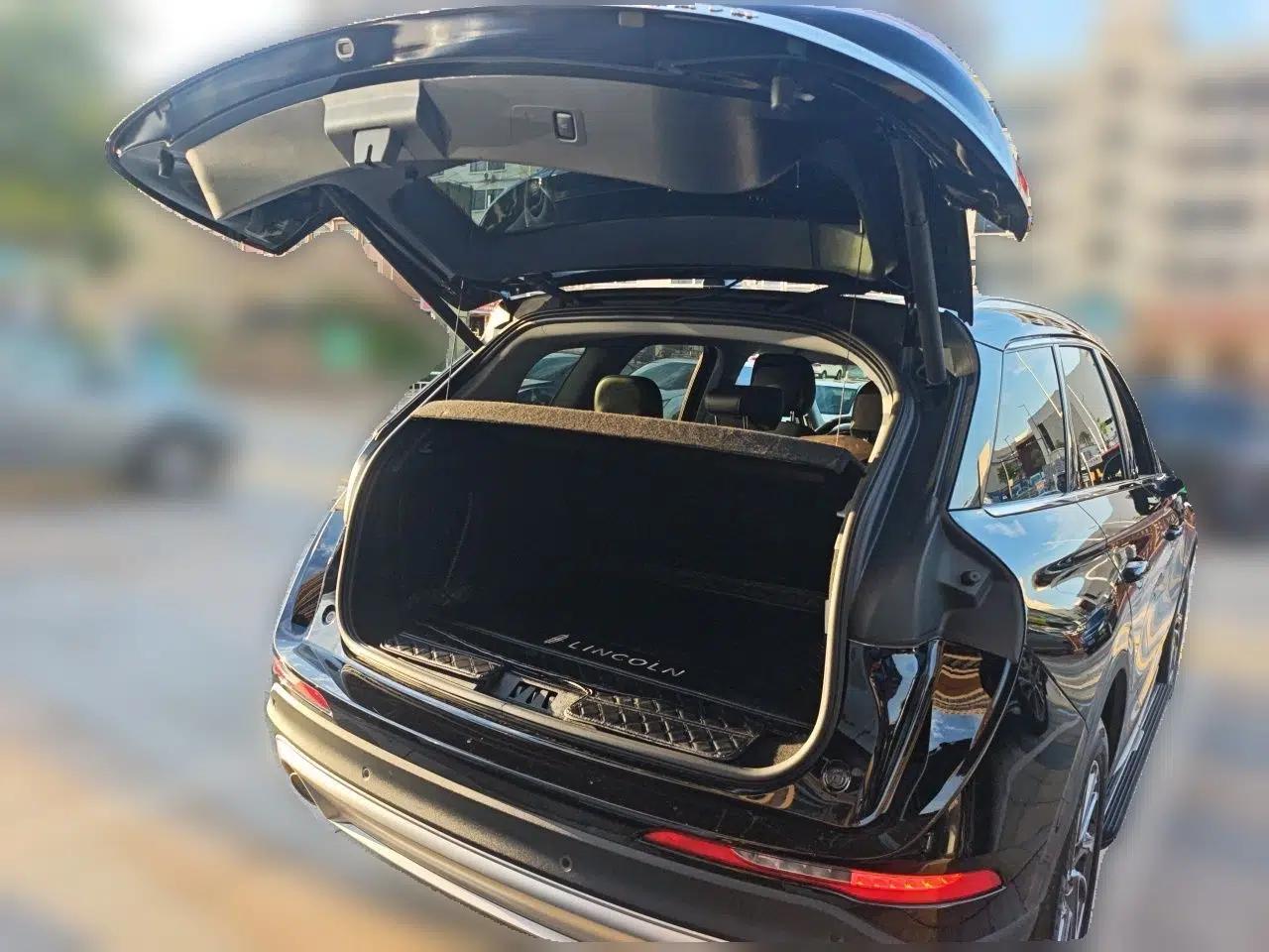 Lincoln Corsair 2022 Revised Version 2.0T Two-Wheel Drive Premium Edition — миниатюра 19