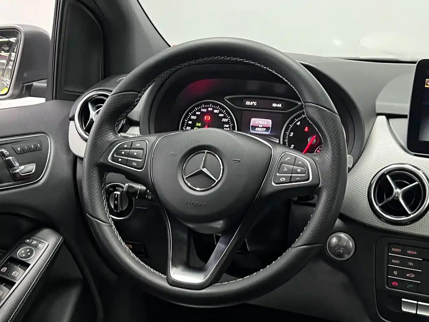 2017 Mercedes-Benz B-Class B 200 Fashion Edition — миниатюра 18