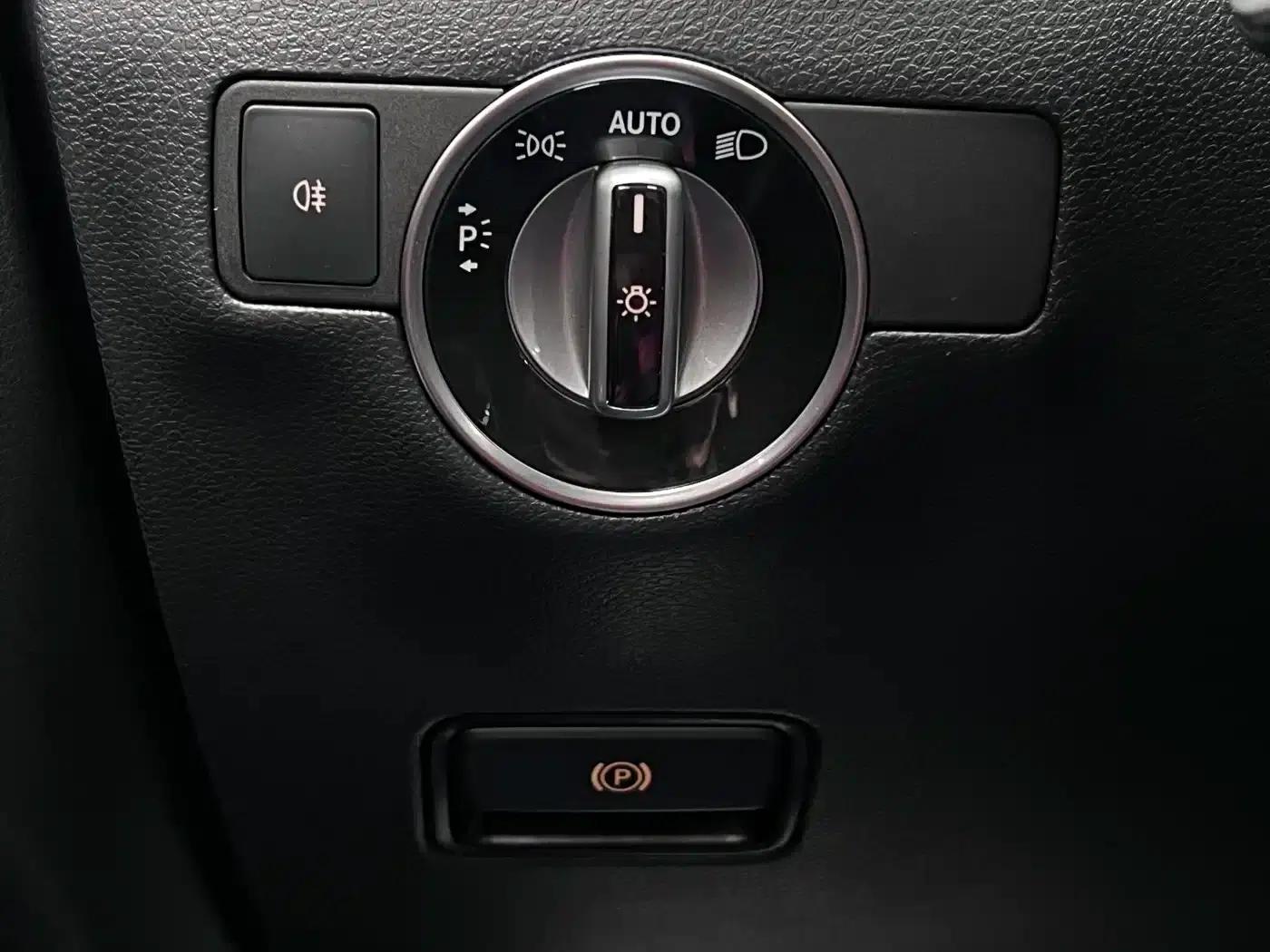 2017 Mercedes-Benz B-Class B 200 Fashion Edition — миниатюра 31