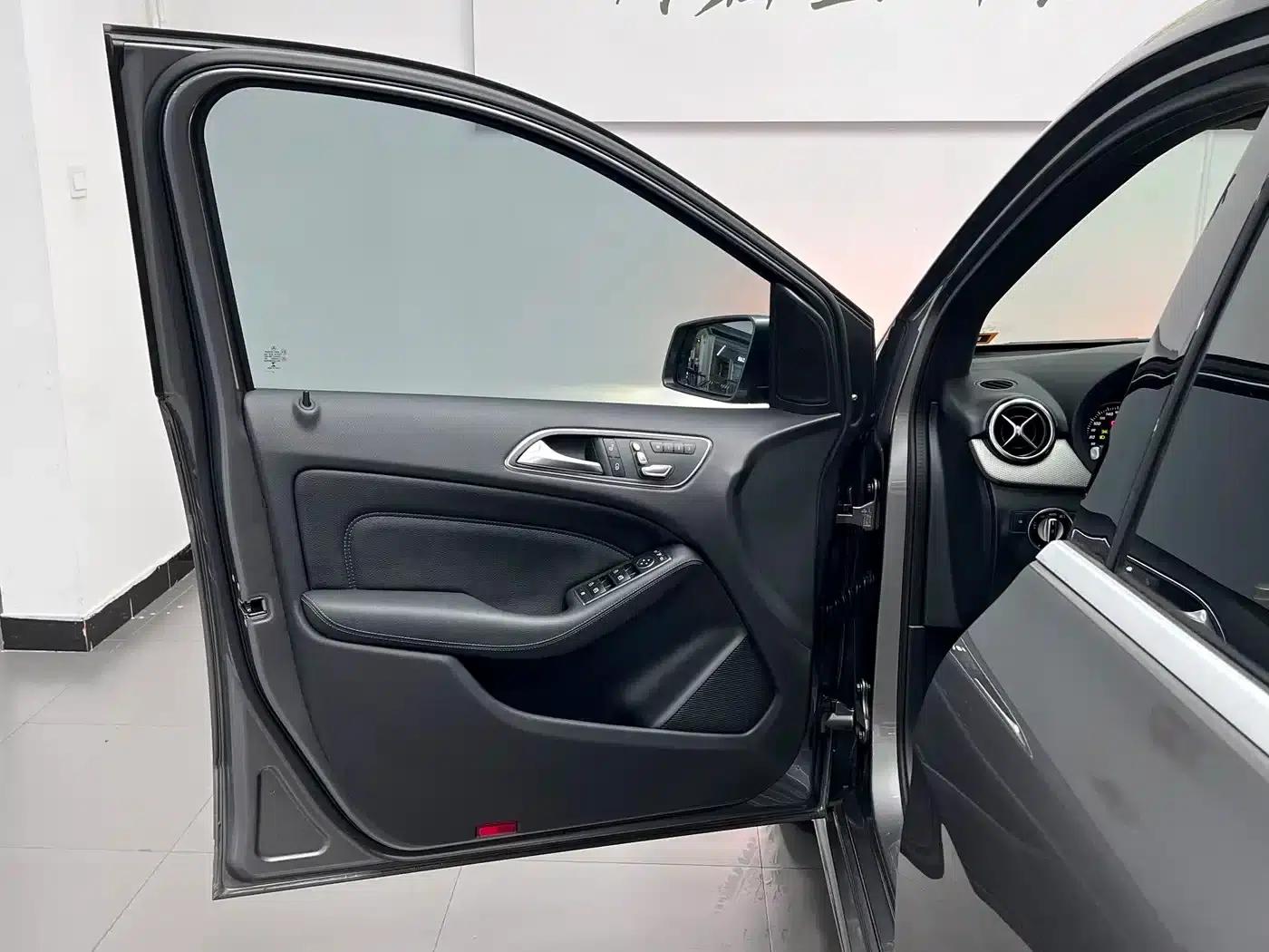 2017 Mercedes-Benz B-Class B 200 Fashion Edition — миниатюра 9