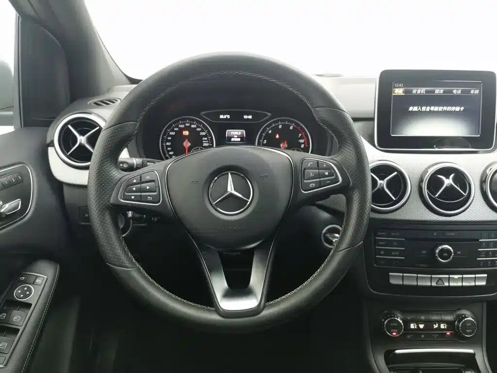 Mercedes-Benz B-Class 2015 B 200 Fashion Edition — миниатюра 11