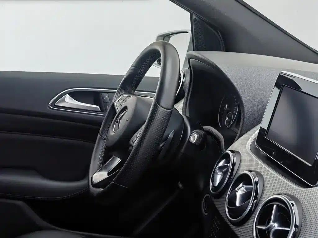Mercedes-Benz B-Class 2015 B 200 Fashion Edition — миниатюра 22