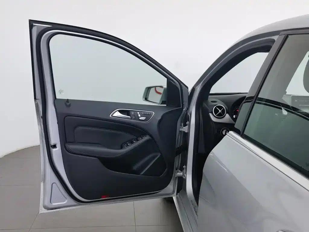 Mercedes-Benz B-Class 2015 B 200 Fashion Edition — миниатюра 8