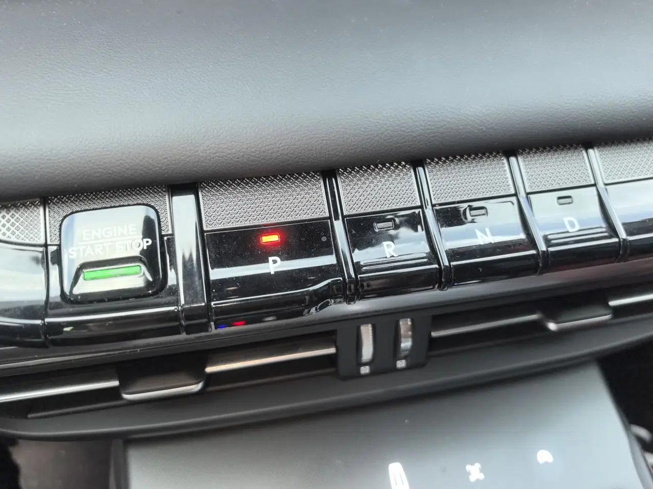 Lincoln Z 2022 iXiang Luxury Edition — миниатюра 14