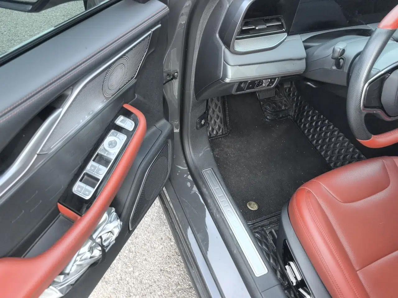 Lincoln Z 2022 iXiang Luxury Edition — миниатюра 16