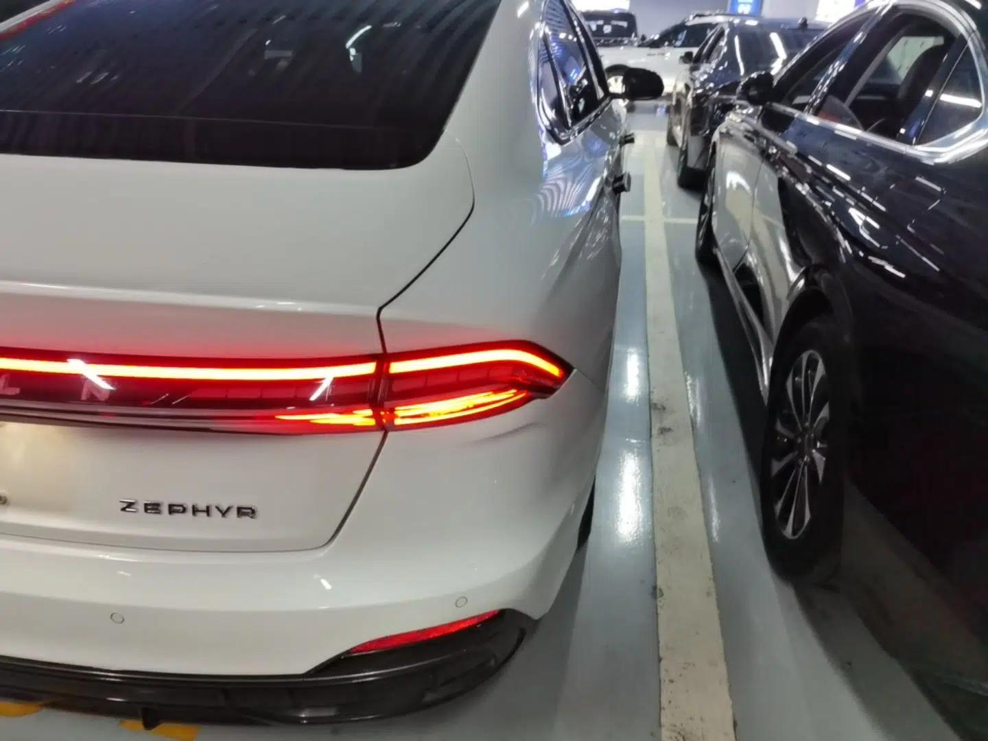 Lincoln Z 2022 iKoo Luxury Edition — миниатюра 9